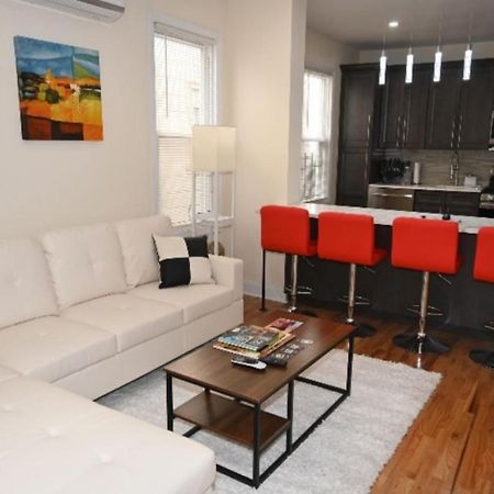 Apartamento Ooohlala! 2 Beds And 2 Full Baths W/Free Parking Newark Exterior foto