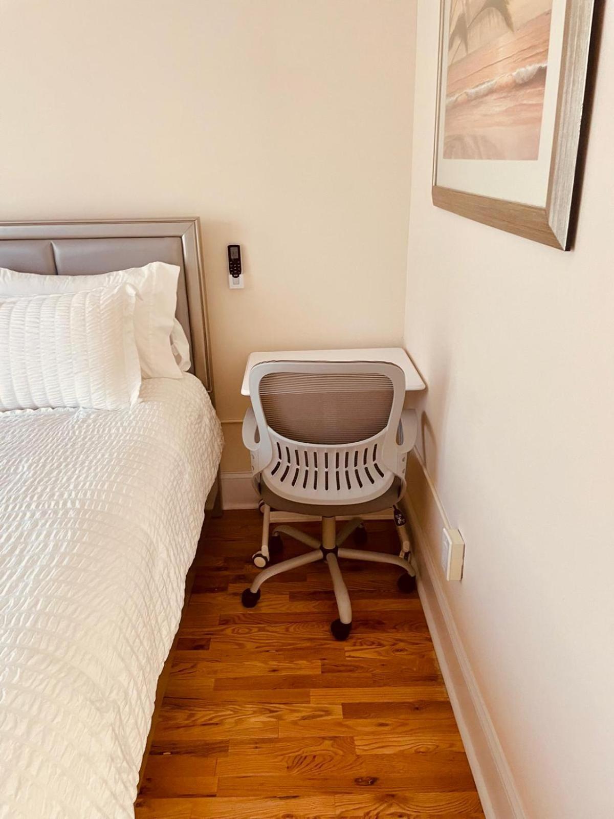 Apartamento Ooohlala! 2 Beds And 2 Full Baths W/Free Parking Newark Exterior foto