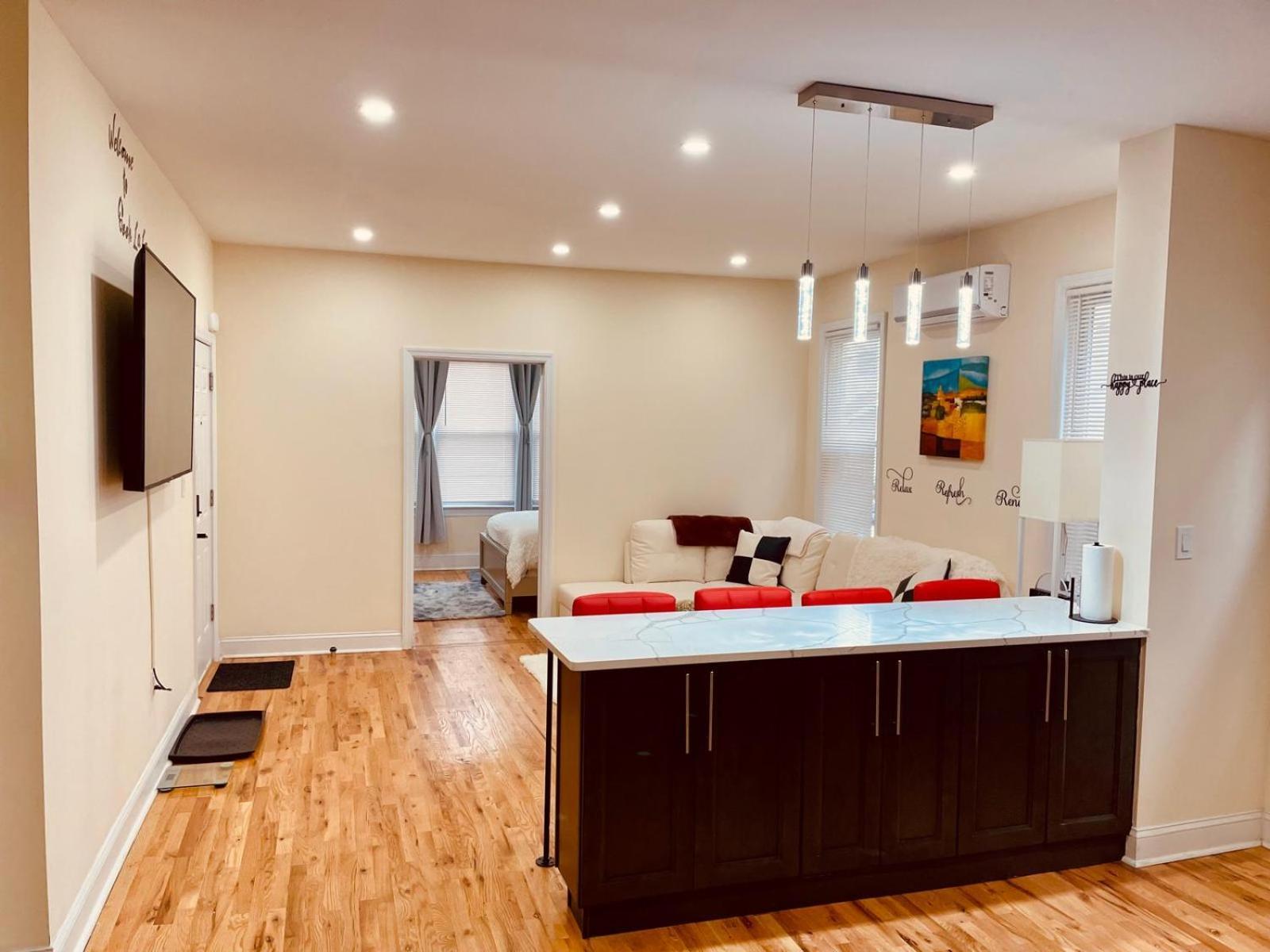 Apartamento Ooohlala! 2 Beds And 2 Full Baths W/Free Parking Newark Exterior foto