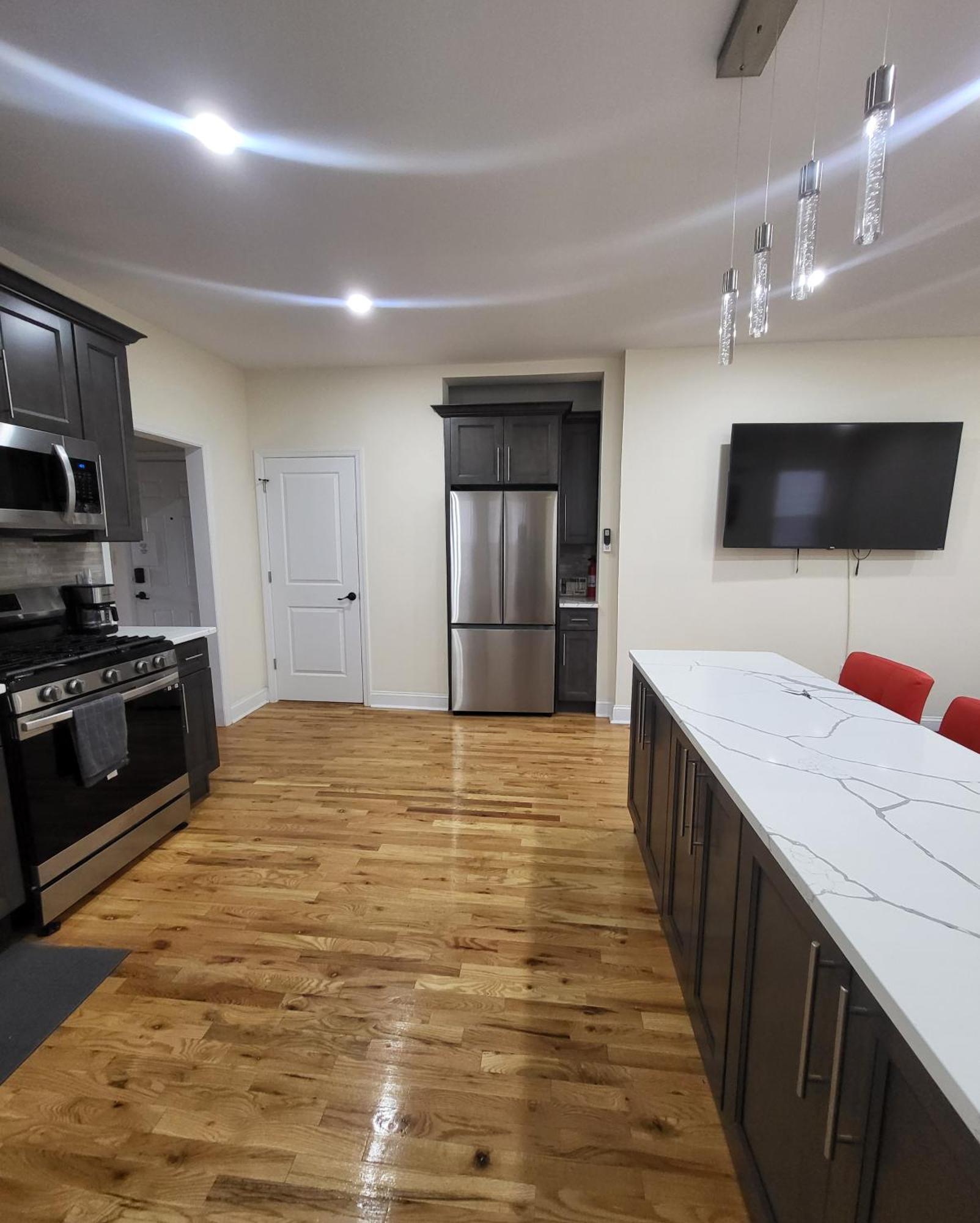Apartamento Ooohlala! 2 Beds And 2 Full Baths W/Free Parking Newark Exterior foto